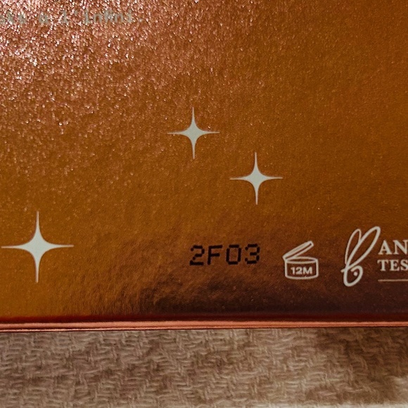 AP7-NEW ITEM Beauty by Addison Rae Eyeshadow Palette, In My Element - Picture 10 of 10